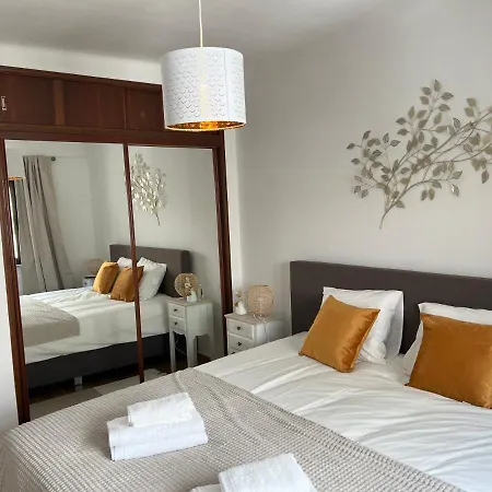 Roof-top Apartment, Near Carvoeiro Beach! Apartment Carvoeiro (Lagoa)